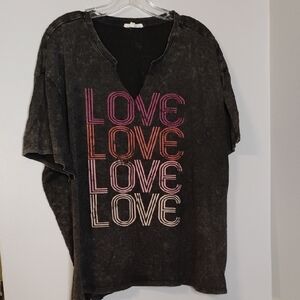 Love T-shirt